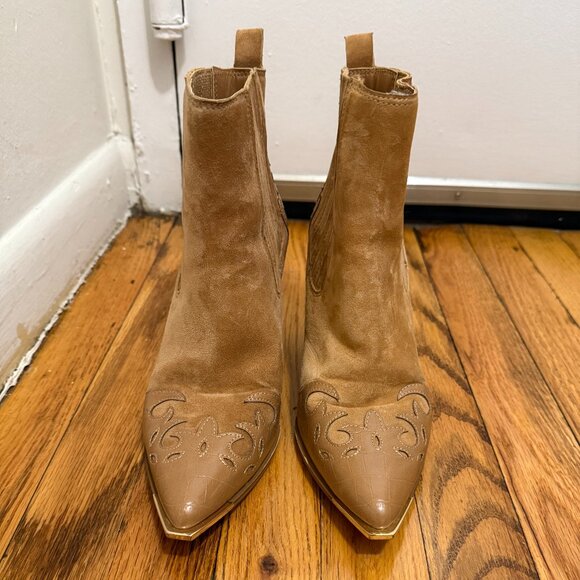 Steve Madden Trim Bootie - Tan Western Size 8 gently used - Picture 3 of 4